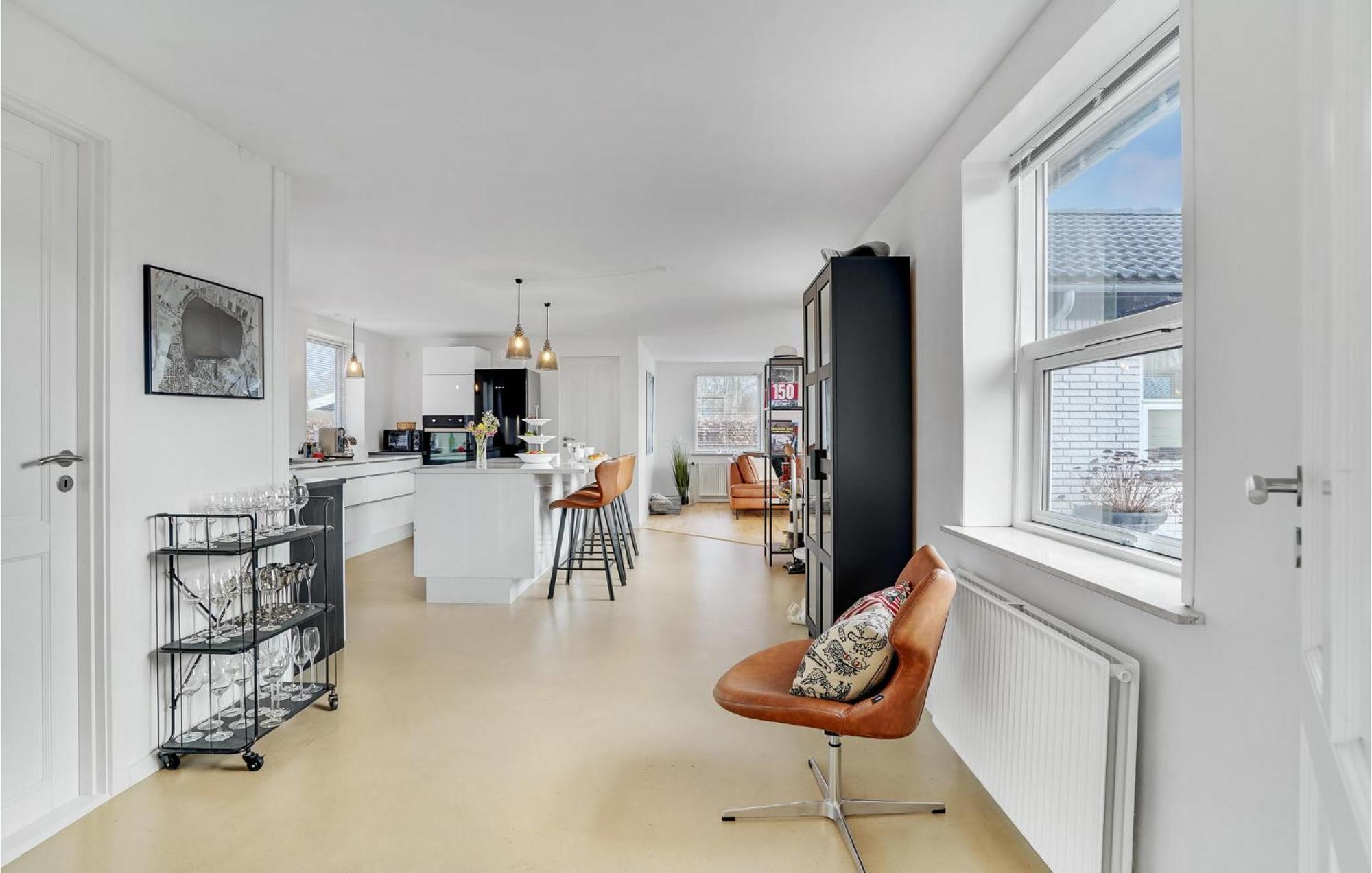 Gorgeous Home In Sunds With Kitchen Buitenkant foto