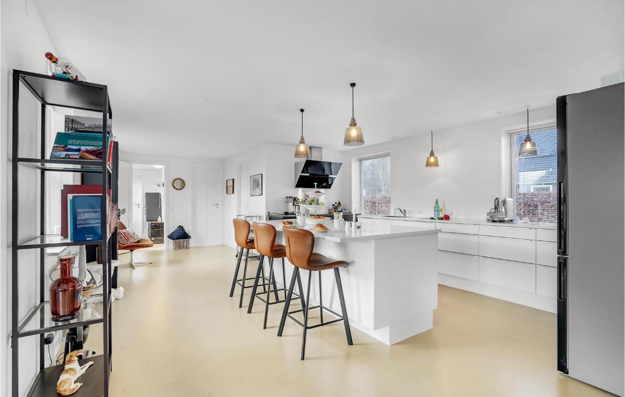 Gorgeous Home In Sunds With Kitchen Buitenkant foto
